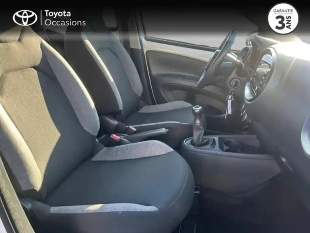 Toyota Aygo x 1.0 vvt-i 72ch dynamic my23 — photo 6