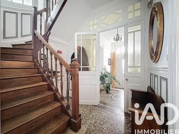 Maison de ville 10 pièces 220 m²