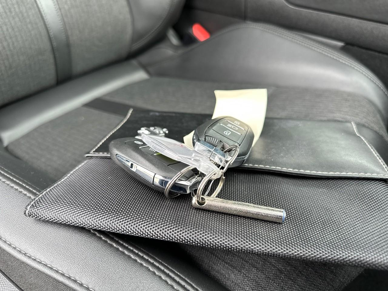 Peugeot 508 puretech 130 ch s&s eat8 allure pack — photo 32