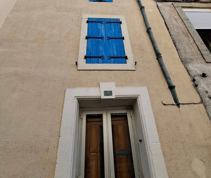 Photo 1