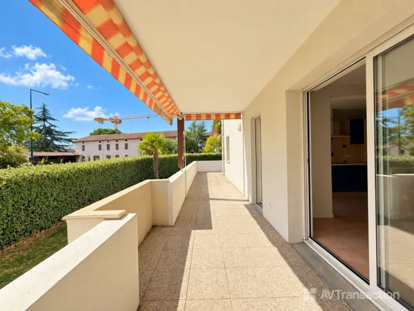 Appartement T4 de 82 m2 avec grande terrasse de 35 m2