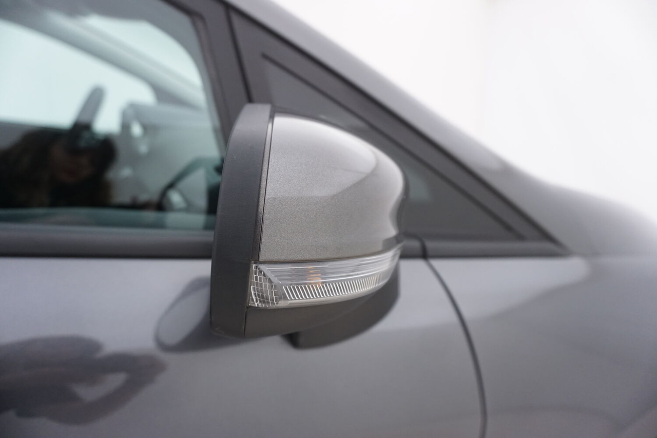 Ford Fiesta — photo 19