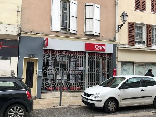 Boutique 5 rue C Driant Troyes