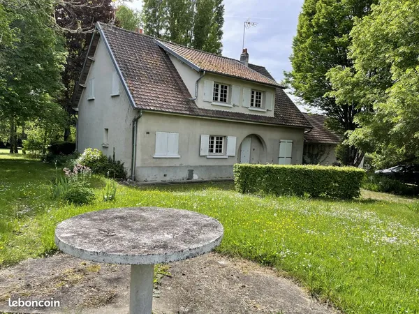 Maison 10 pièces 177 m²