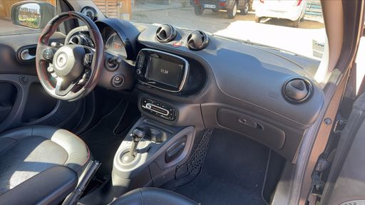 Smart Fortwo Coupe 0.9 90 BA6 - Brabus Style – 2019 – 55815 km – Essence – Boîte Automatique — photo 14