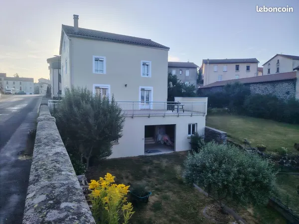 Vende maison de village