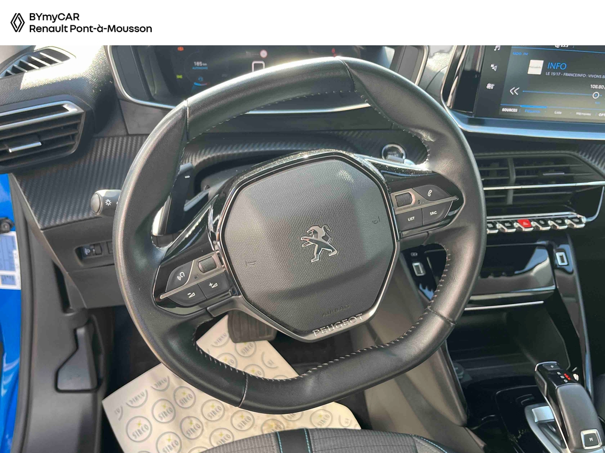 Peugeot 2008 PureTech 130 S&amp;S EAT8 — photo 10