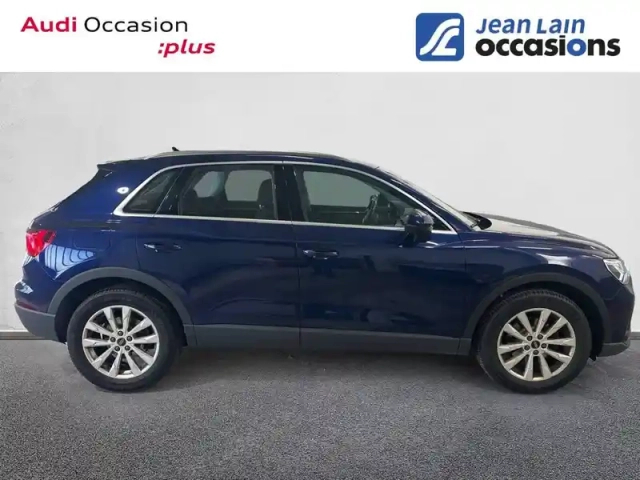 Audi Q3 35 tfsi 150 ch s tronic 7 — photo 4
