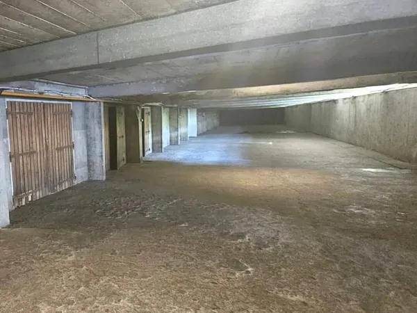 Parking 37 m²
