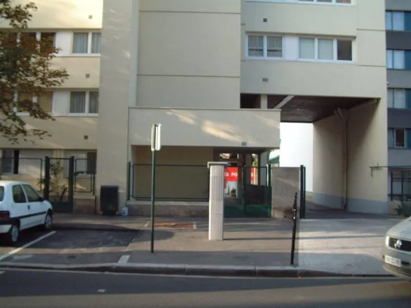 Parking 12 m²