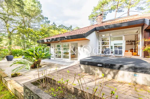 Maison 5 pièces 180 m²