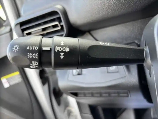 Peugeot Partner 1.5l 100ch xl 950kg pack premi — photo 19