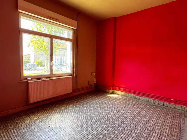 Maison à vendre à Aulnoye-Aymeries - 3 pièces, 65 m², travaux à prévoir