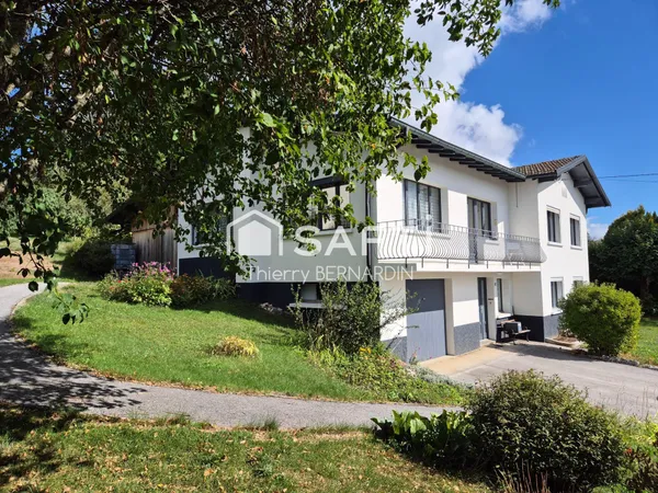 Agréable maison sur les hauteurs de Villers le Lac