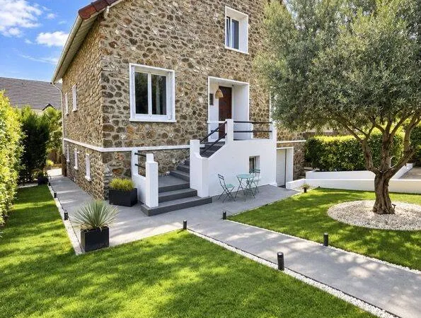 Maison 7 pièces 183 m²