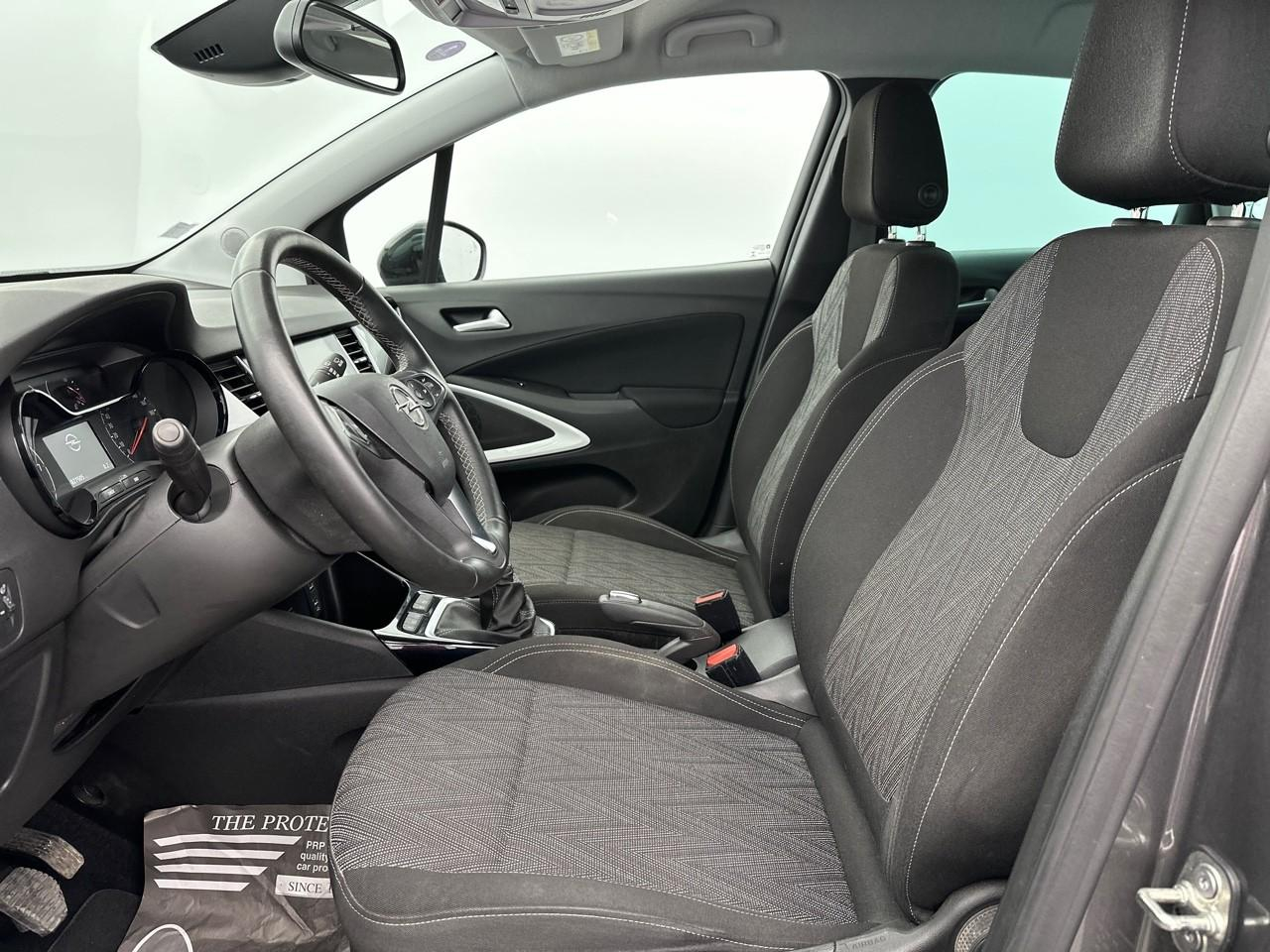Opel Crossland x 1.2 turbo 130 ch design 120 ans — photo 9