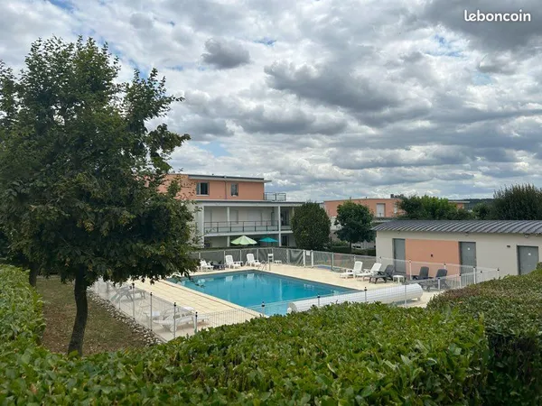 Appartement f2 - espace vert - piscine - terrasse