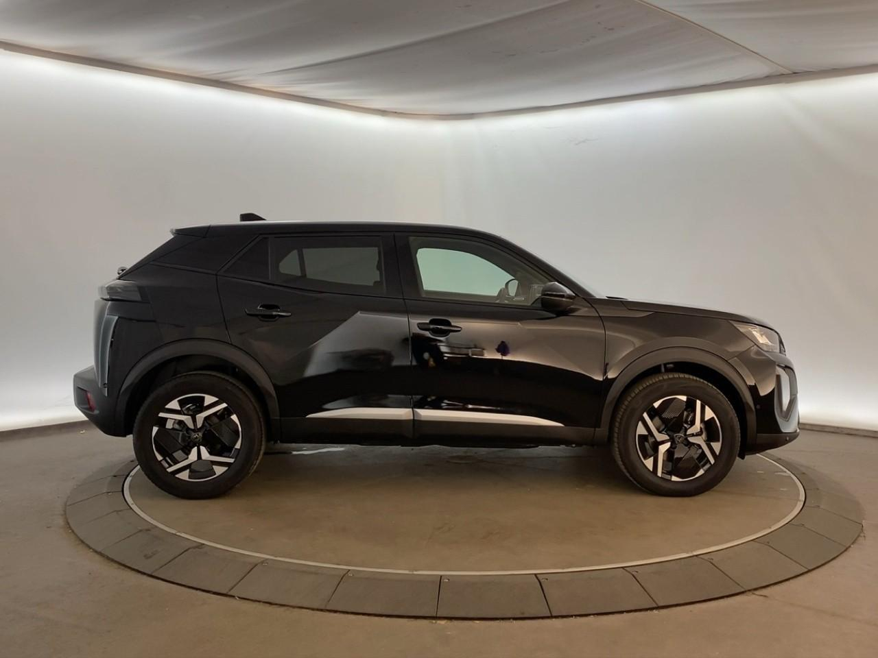 Peugeot 2008 hybrid 145 ch e-dcs6 allure — photo 4