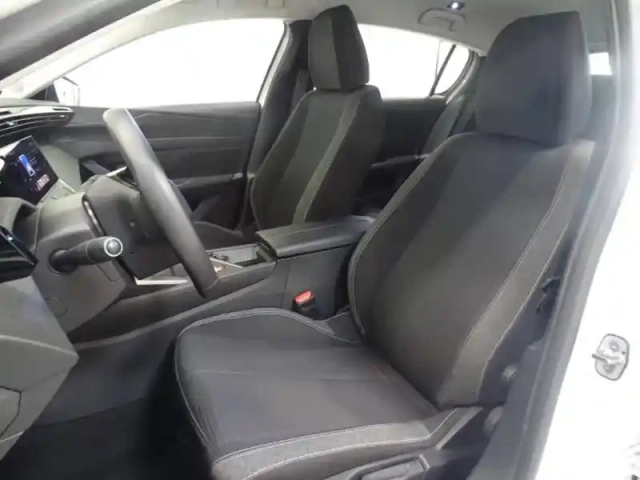 Peugeot 308 1.2 puretech 110ch s&amp;s active pack — photo 11