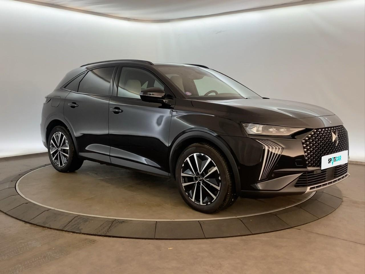Ds Ds 7 crossback hybride rechargeable e-tense 300 eat8 4x4 etoile — photo 3
