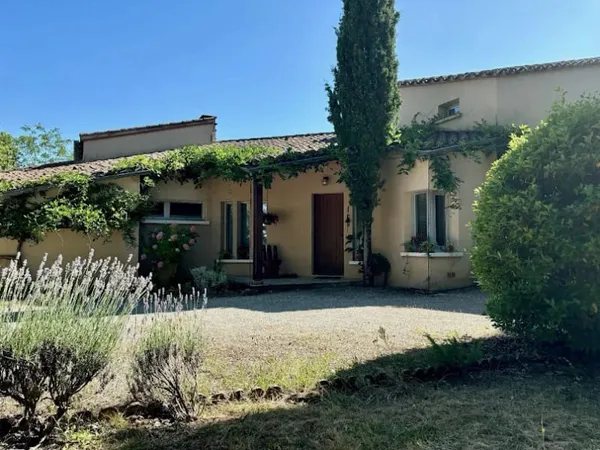 Maison 6 pièces 157 m²