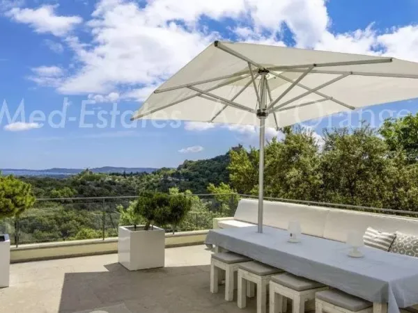 Villa de luxe dans un domaine privé - belles vues sur la baie