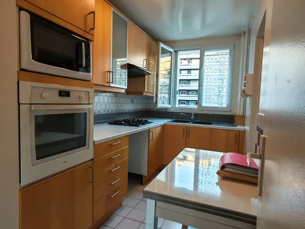 Location Paris 13e - Parc Montsouris - 3 pièces 52,81 m² lumineux Est/Ouest - Cave
