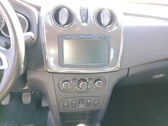 Dacia Sandero eco-g 100 — photo 12