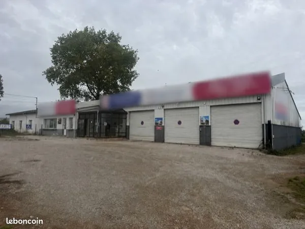 Entreprise de loisirs à reprendre - murs + fonds + habitation