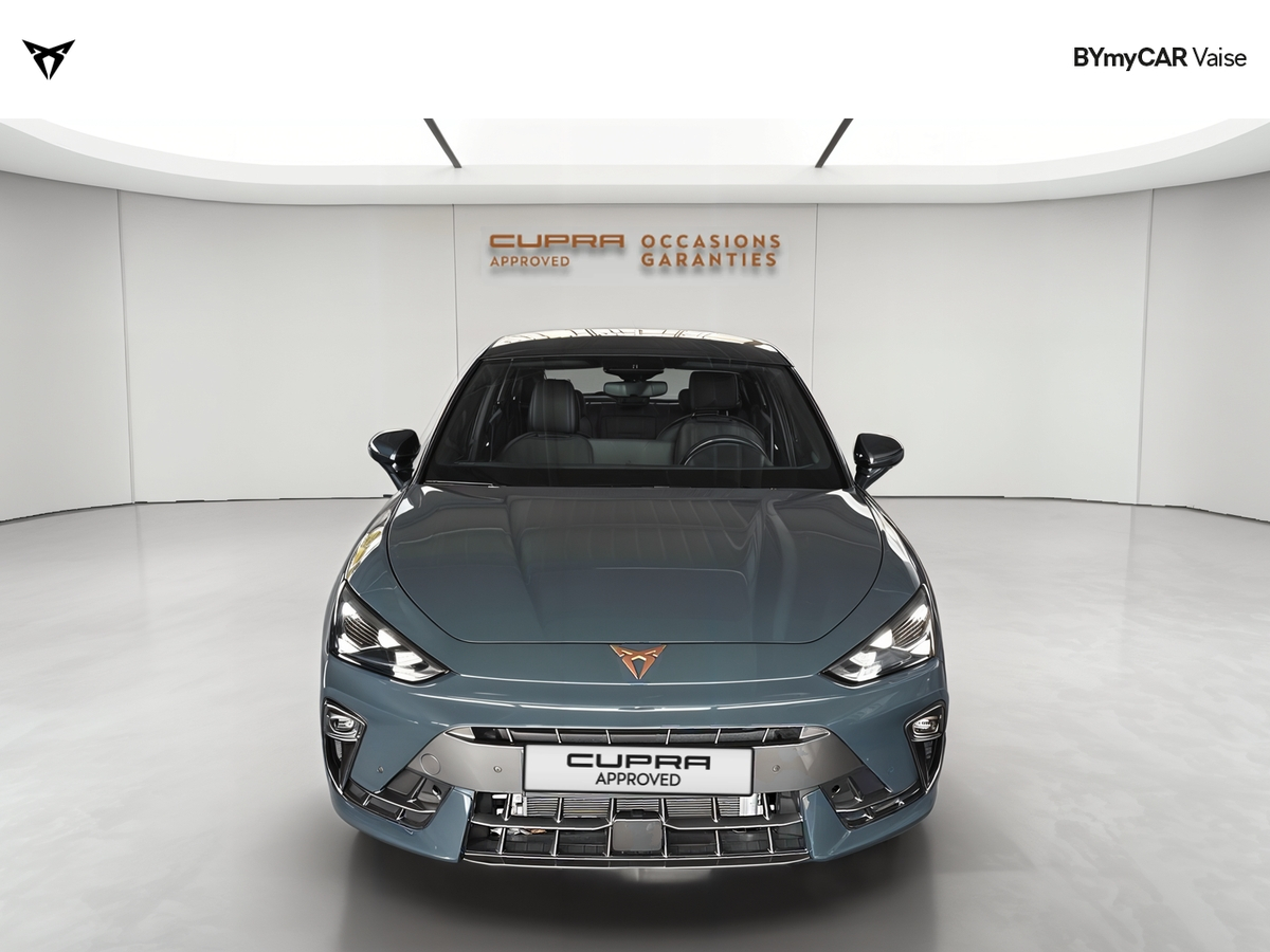 Cupra Leon 1.5 eTSI Hybrid 150 ch DSG7 — photo 8