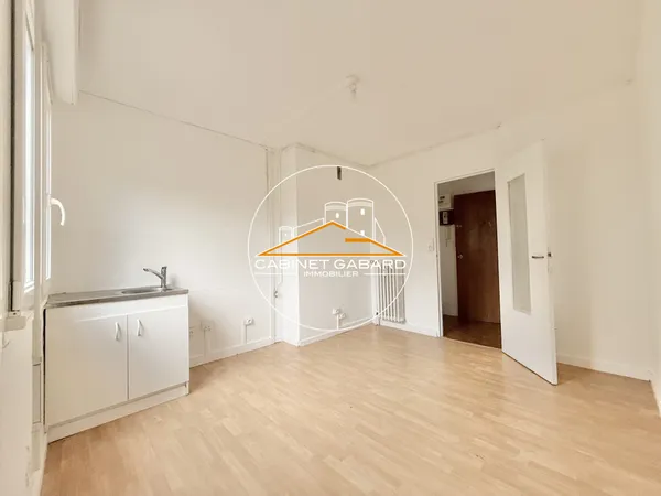 Appartement avec parking et cave
