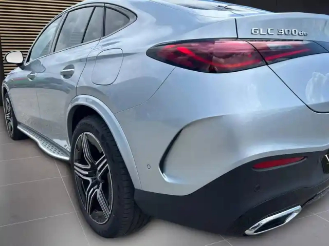 Mercedes Glc 300 de hybrid eq 4matic co — photo 11