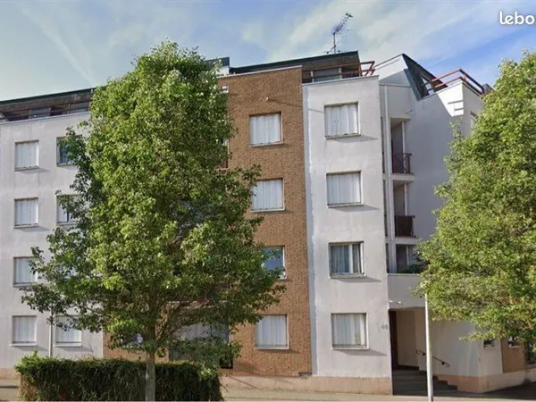 Appartement T3 LUMINEUX DE 65 m² AVEC 2 BALCONS - ÉVRY-COURCOURONNES