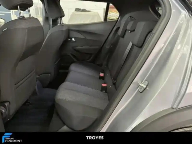 Peugeot 2008 1.2 100ch s&amp;s style — photo 12