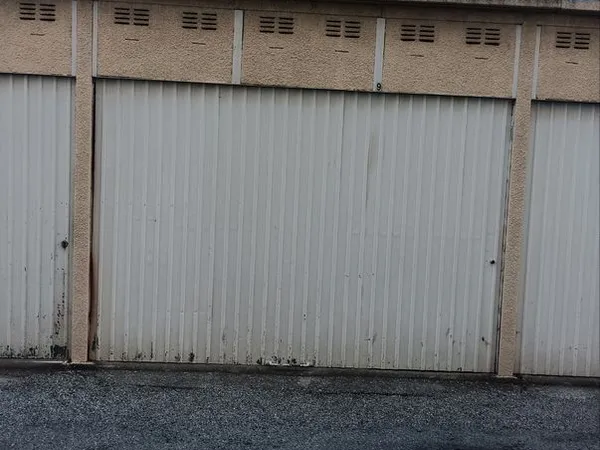 A louer garage a orange