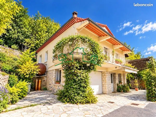 Maison 7 pièces 105 m²