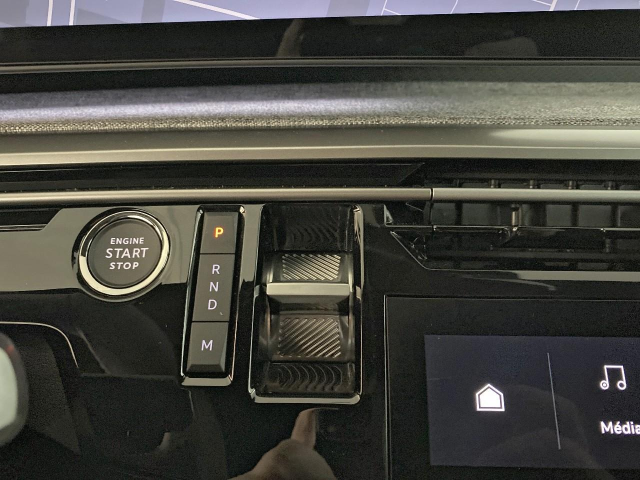 Peugeot 5008 hybrid 145 ch e-dcs6 allure — photo 15