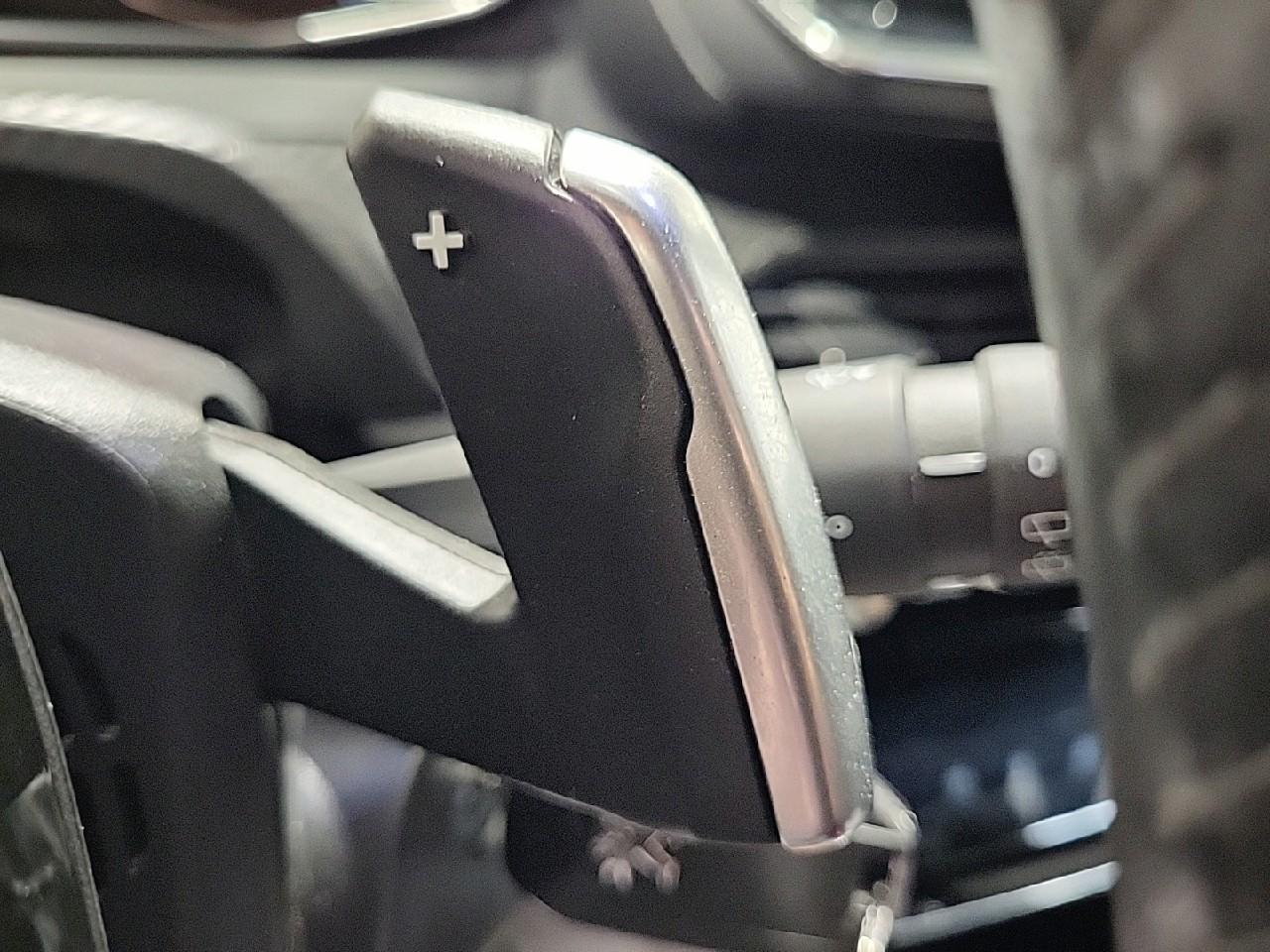 Peugeot 2008 puretech 130 s&s eat8 allure — photo 18