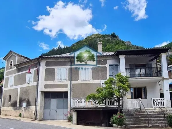 Maison 3 pièces 108 m²
