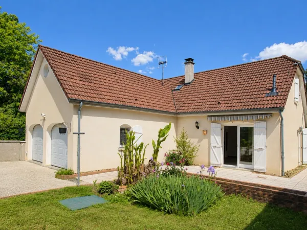 Maison à vendre 6 pièces MOLAY (39)