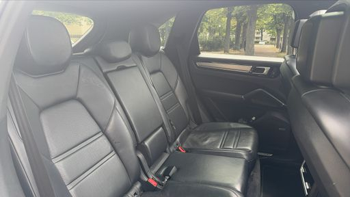 Porsche Cayenne 2.9  440 AWD BVA8 - S – 2017 – 113890 km – Essence – Boîte Automatique — photo 33