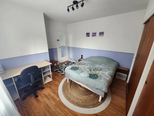 Chambre meublée 15 m² en colocation–maison rénovée