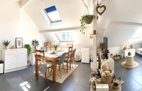 Appartement sous comble-56m2 habitables/67.8m2 au sol