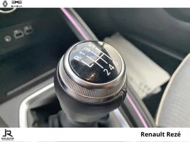 Renault Clio 1.0 tce 90ch techno - 25 — photo 6