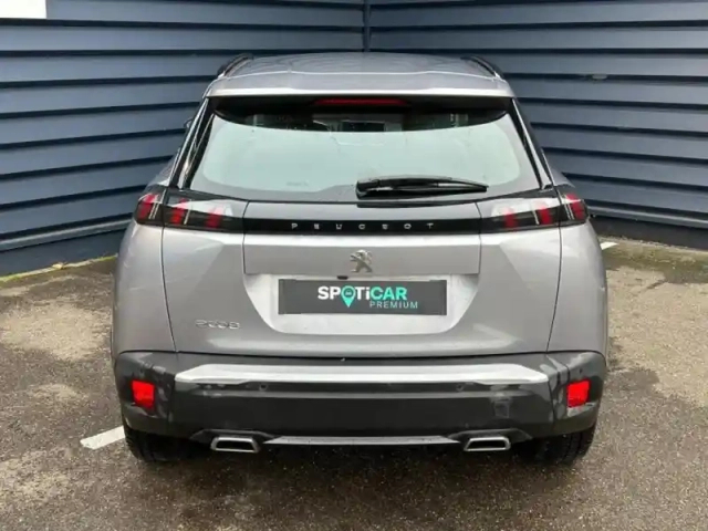 Peugeot 2008 1.2 puretech 130ch s&amp;s allure — photo 8