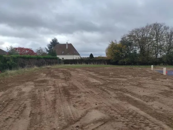 Terrain 702 m²