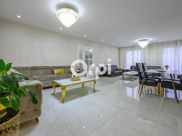 Maison 5 pièces 140 m²