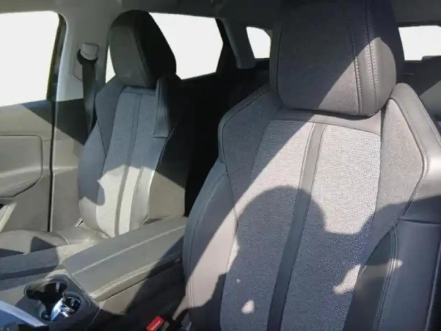 Peugeot 3008 1.5 bluehdi 130ch e6.c allure s&amp;s eat8 — photo 14