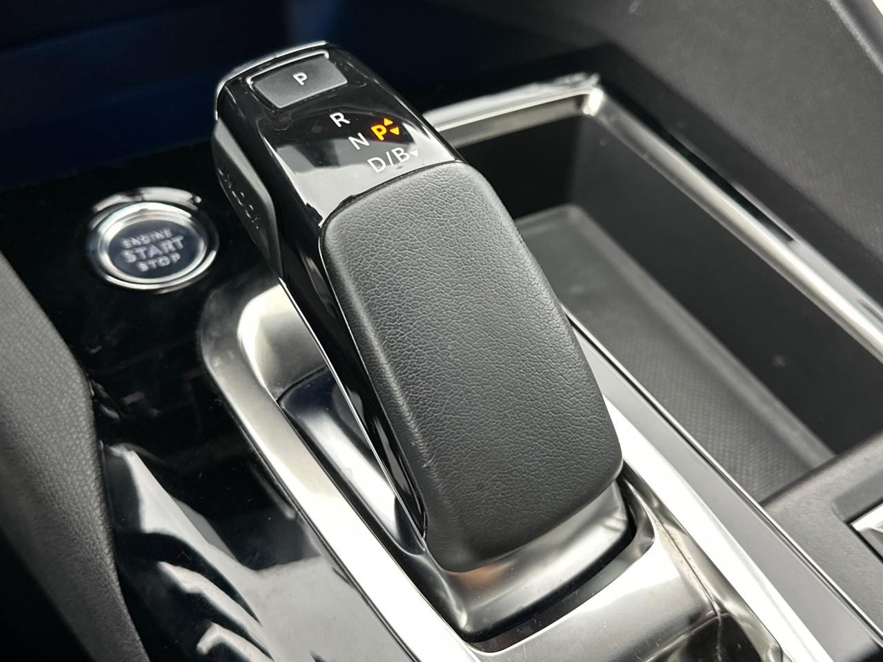 Peugeot 3008 hybrid 225 e-eat8 gt — photo 30