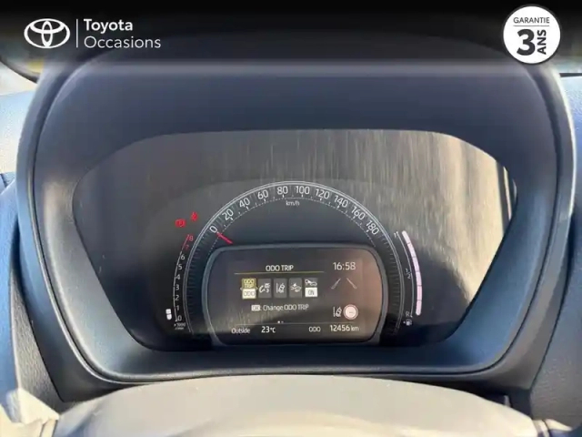 Toyota Aygo X 1.0 vvt-i 72ch design my24 — photo 14